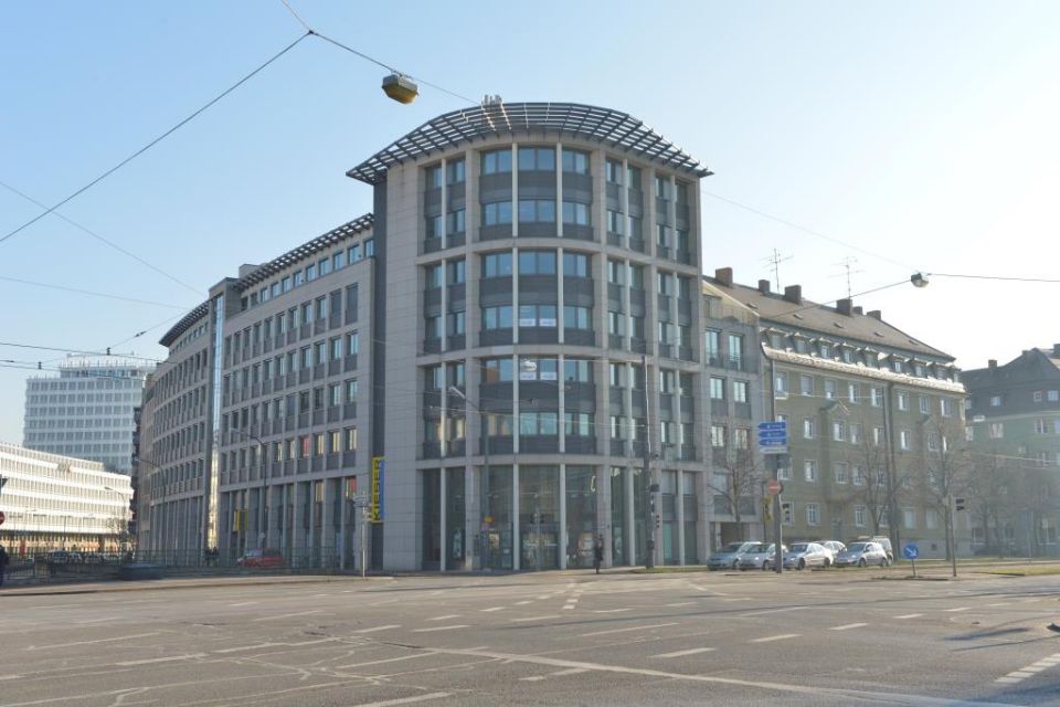 Firmenzentrale 0 Firmenzentrale 0