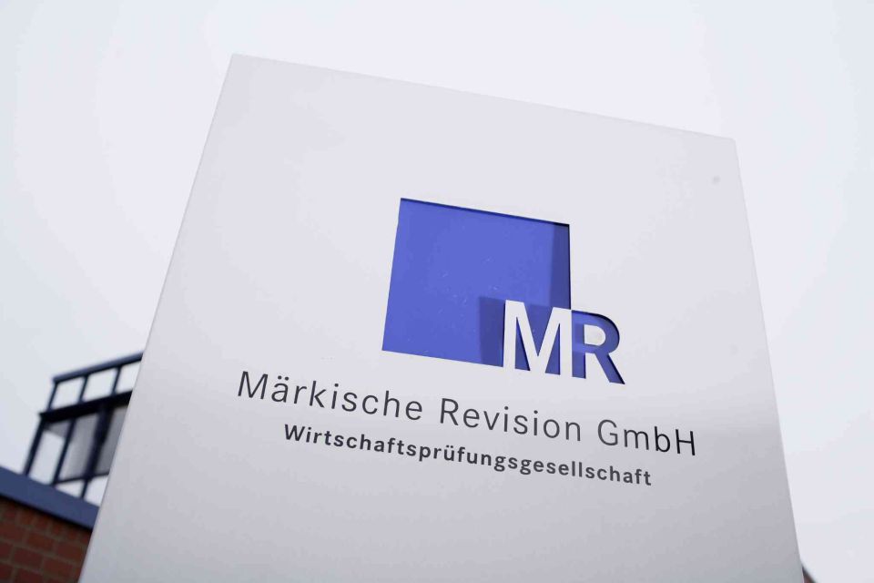 Firmenzentrale 0 Firmenzentrale 0