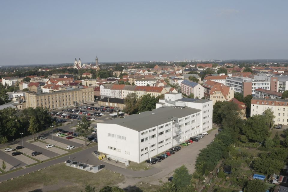 Firmenzentrale 0 Firmenzentrale 0