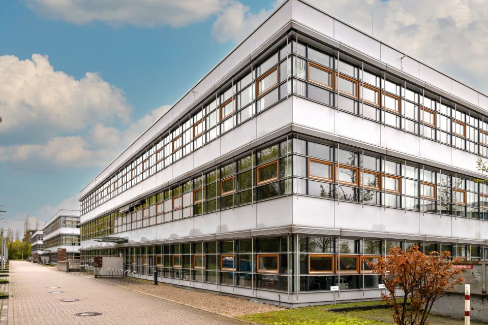 Firmenzentrale 1 Firmenzentrale 1