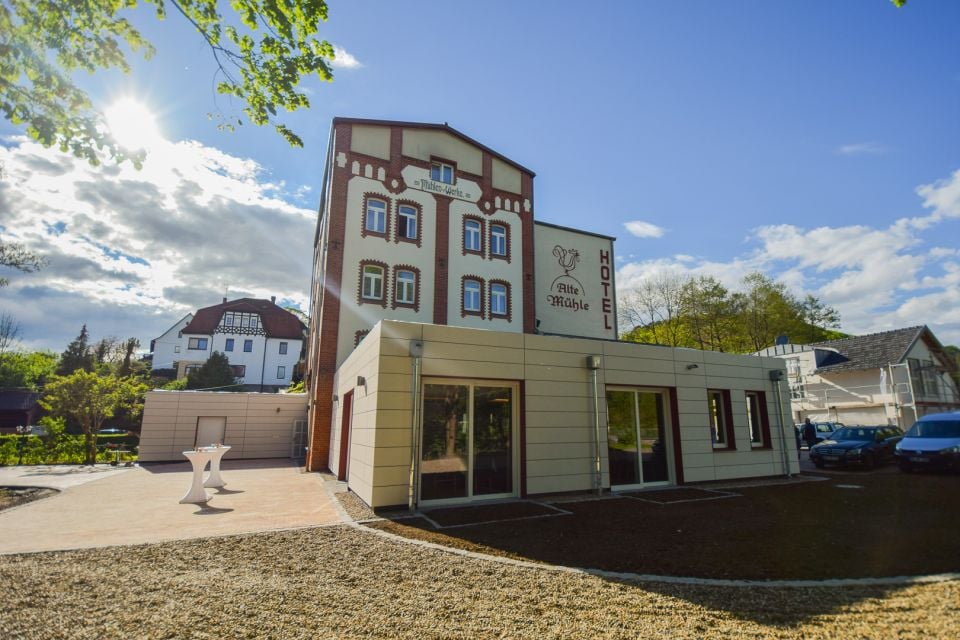 Firmenzentrale 0 Firmenzentrale 0