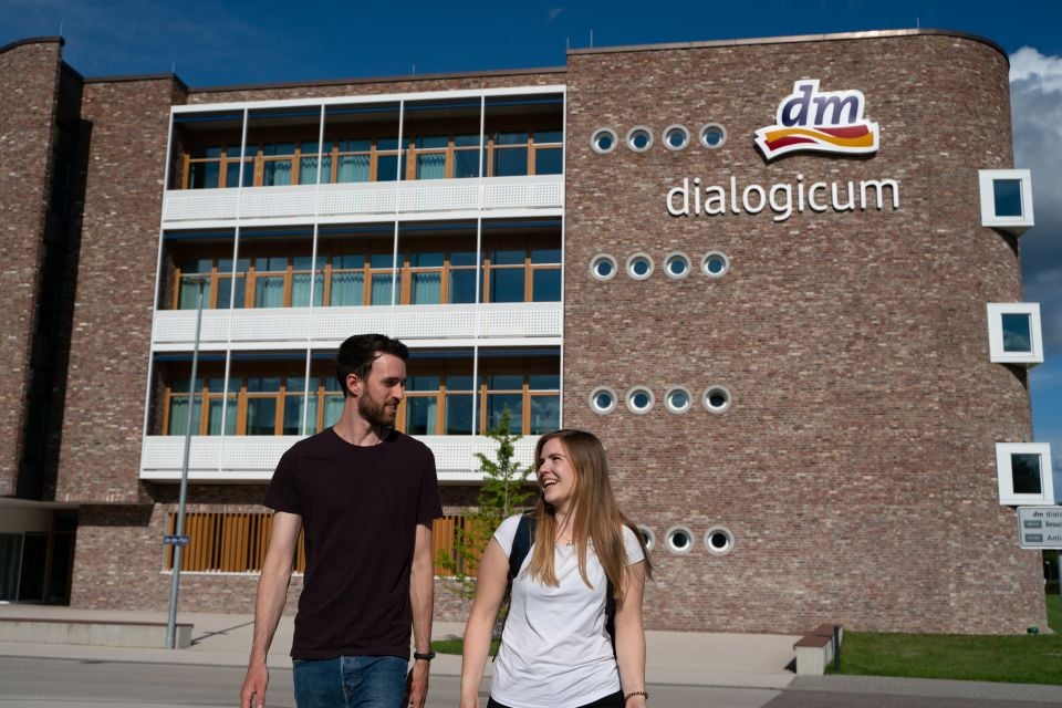 Firmenzentrale 0 Firmenzentrale 0