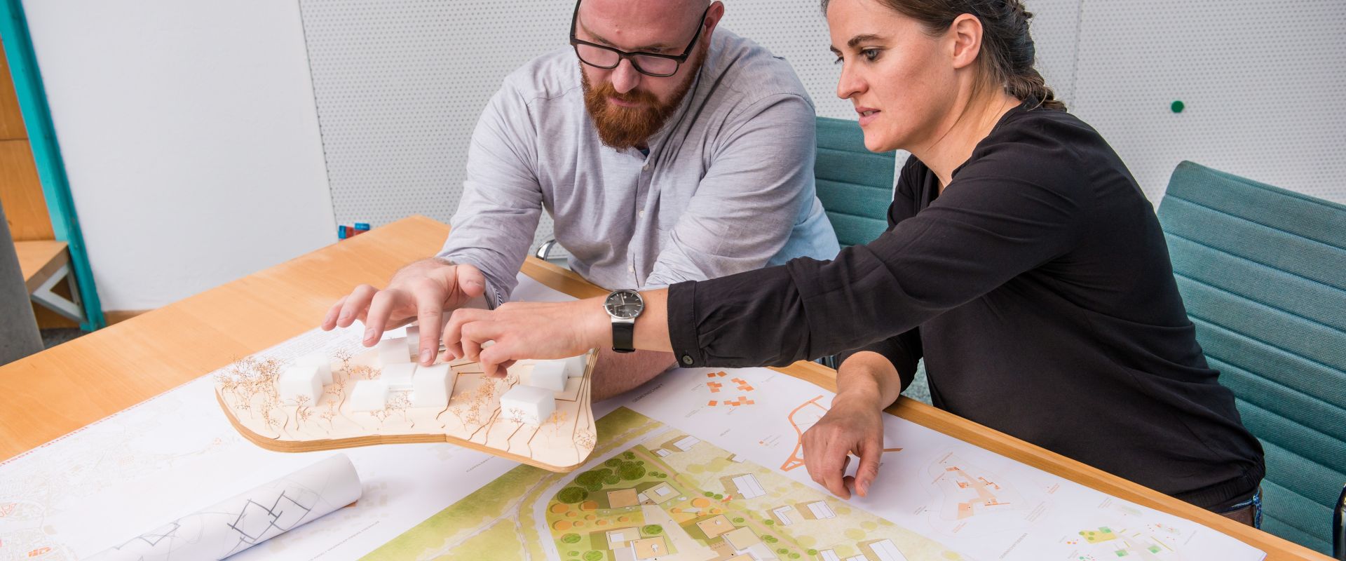 Keyvisual Firmenprofil 3 Keyvisual Firmenprofil 3