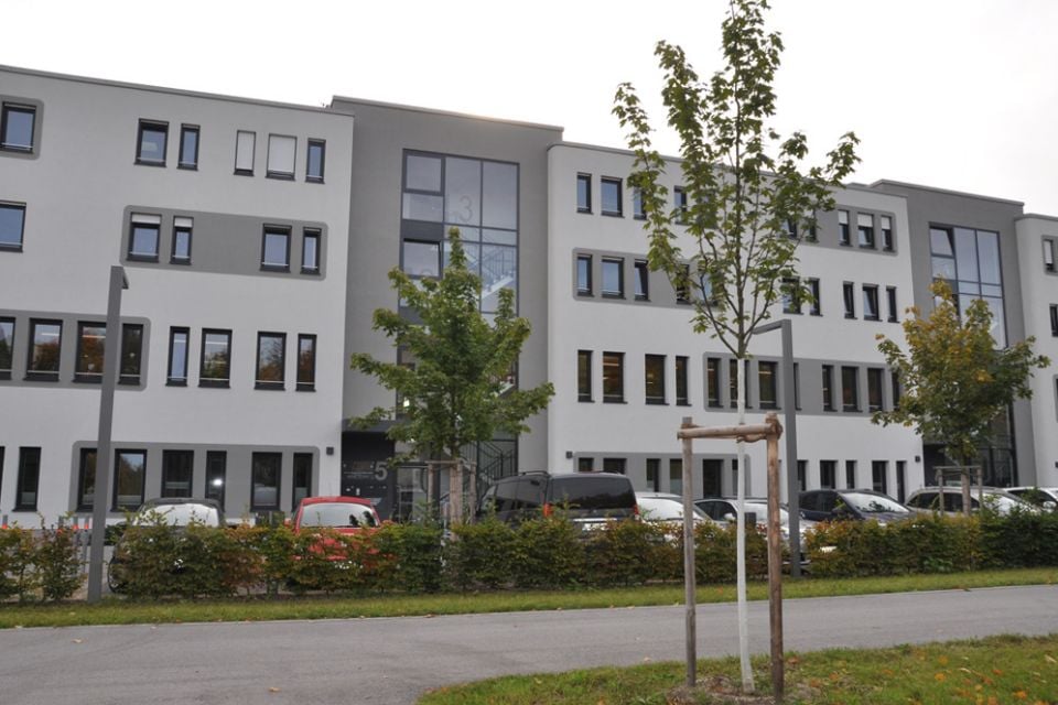 Firmenzentrale 1 Firmenzentrale 1