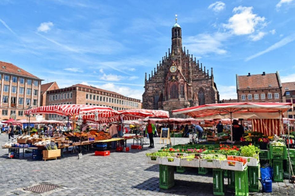 Firmenzentrale 3 Firmenzentrale 3