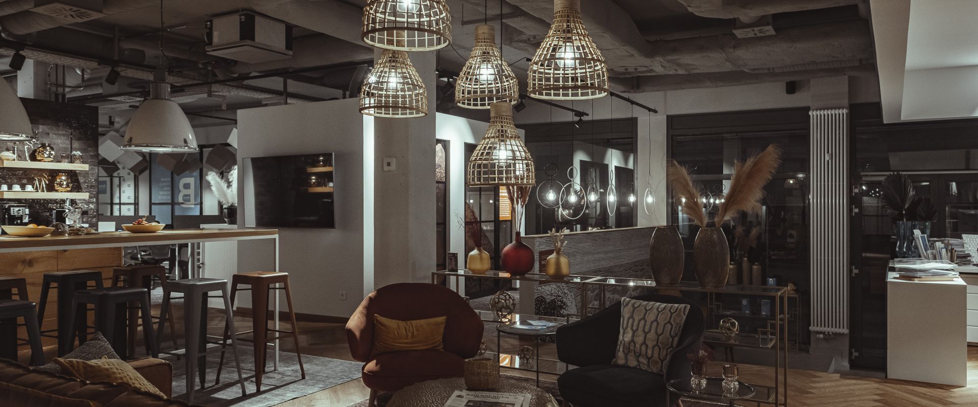 Keyvisual Firmenprofil 4 Keyvisual Firmenprofil 4