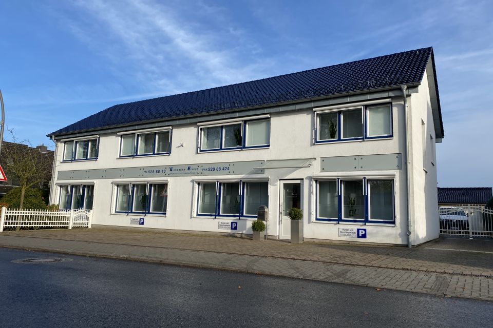 Firmenzentrale 0 Firmenzentrale 0